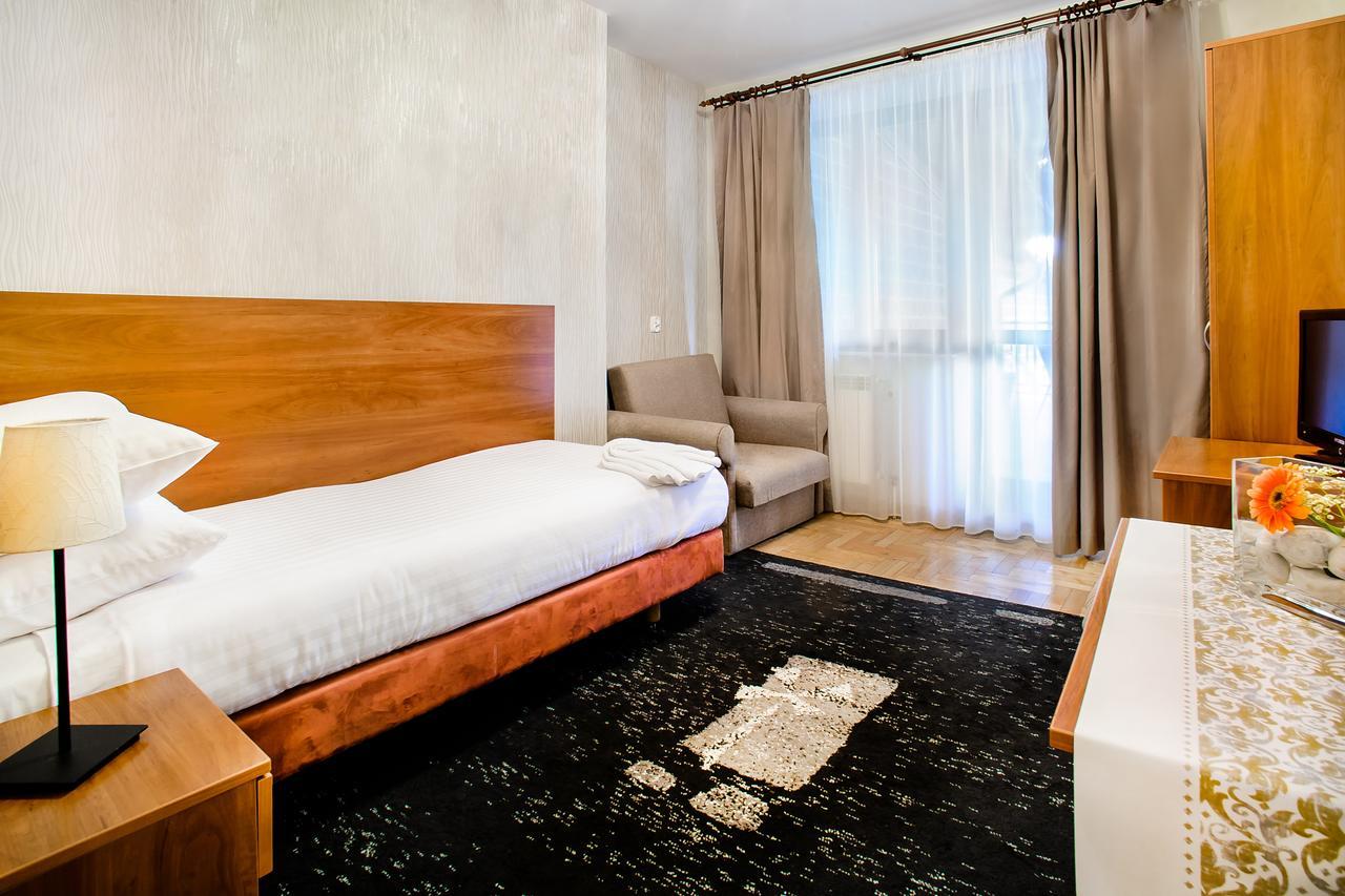 Ulanow Hotel Galicja מראה חיצוני תמונה